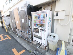 西原ビルの物件外観写真